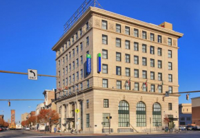 Отель Holiday Inn Express Baltimore-Downtown, an IHG Hotel  Балтимор